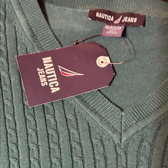 Green V-Neck Ribbed Sweater - Picture 5 of 6